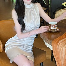 비비에모 페체라 샤이니 민소매 홀터넥 슬림 원피스 03742