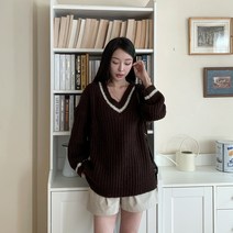 시크블랙 여성용 뷔인더 배색 박시핏 꽈배기 롱 니트 cpnt4168k2b