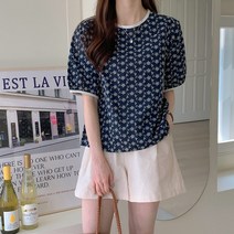 어븐유 펀칭 플라워 자수 반팔 블라우스 BL4589K24