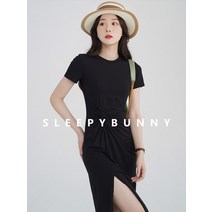 졸린 토끼 블랙 슬릿 롱 스커트 여성 봄과 가을 단순 캐주얼 슬림 허리 주름 불규칙한 반팔 드레스 제시뉴욕원피스 드레스렌탈 퀸잇 봄원피스 상견례옷차림