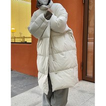 겨울 심플 실루엣 롱 패딩 도톰하고 따뜻한 루즈핏 나른 코트녀