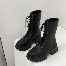 여자 데일리 캐주얼룩 코디 편한 경량 레이스업 워커