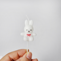 스윗앤스윗. 2023 토끼초 3P 이벤트용 생일초