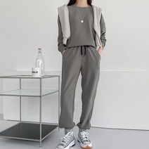 브리스살롱 (bs2020) 봄 데일리룩 홈웨어 구김없는 맨투맨티와 조거팬츠세트