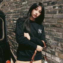 클래식 모노그램 백빅로고 오버핏 맨투맨 NY Black