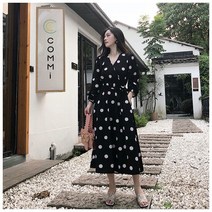 블랙 도트 브이넥 스트링 쉬폰 플레어 원피스