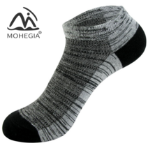 MOHEGIA 여름 남자 얇은 색 위장 통기성 탈취제 남자 스포츠 짧은 배럴 낮은 하이킹 야외 양말 4 쌍, 평균 코드, 4 쌍의 흰색
