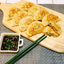 홍가네집만두 납작고기만두, 300g, 1개