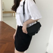 셀러허브_여성 [픽앤핏] 여름축제 베이직 무지 플립 라운드 주름 숄더 백