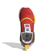 아디다스키즈 NC 인천점 양말 같은 니트 갑피부터 아늑한 부스트 미드솔과 아이코닉한 힐 플러그까지 레고디테일이 담겨있는 운동화 GV8878