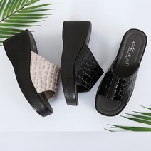 (국내제작)프리티슈 여성 발편한 에나멜 뱀피 통굽 웨지 사무실 슬리퍼 실내화 (8cm)