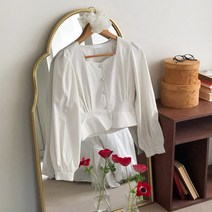 일상화보 니제 스퀘어넥 블라우스 퍼프 크롭 블라우스