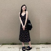 헵번 차 브레이크 프랑스 검은 꽃 슬링 드레스 여성의 여름 새로운 짧은 V 넥 휴가 드레스