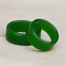 자연 중국어 녹색 손으로 조각 한 옥 반지 남성과 여성을위한 패션 부티크 보석 재스퍼 반지 선물