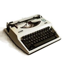 수동 옛날 복고 레트로 타자기 오래된 1980 기계 향수 컬렉션 빈티지 선물 골동품의 정상적인 사용