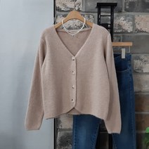 상상그이상 여성용 8260 니트가디건 부드럽고 여성스러운 유니크 둥근밑단 포인트 따뜻한 가성비 좋은 데일리 긴팔가디건 연말룩코디