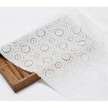 혜인천 대폭 펀칭레이스원단 수국 2컬러, 광목색