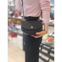 동아쇼핑점1층 마리끌레르 ##귀엽고 예쁜 미니하프 크로스백##신상품 가격대박##219032블랙