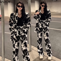 vsyoy 수트 재킷 캐주얼 바지 투피스 세트 여성의 2023 년 봄과 여름 새로운 캐주얼 올 매치 얇은 타이 염료 잉크 세트
