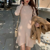 A 라인 쫀쫀한 골지 소재 플레어 미니 니트 원피스 브이넥원피스_[230309EA]