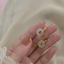 옥귀걸이 천연석 행운 원석 비취 염주 효도 선물 건강 프리미엄 귀걸이 옥으로 만든 여여름 천연 와다옥 고급스러움 빈티지 항풍 패션