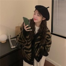 V넥 호피 치타 무늬 여성 스웨터 니트 가디건 대학생 빈티지 모던 시크 데이트 룩 20 30 쇼핑몰 베쟈걸