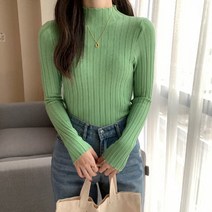 SURBORT 크롭 헨리넥 슬림 보트 이너 니트입니다.