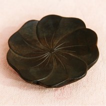 박씨상방 차탁, 꽃잎