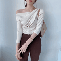 크림당일출고 [5color] 7부 오프 실켓 언발 드레이프 셔링 입술넥 티셔츠 블라우스