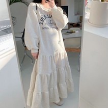 [랜덤플레이] 영문 프린팅 맨투맨 롱 티어드 원피스