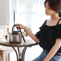 더퍼플 투명토트백 패브릭파우치 PVC 골드장식 여름 포인트 crossbody bag 백팩 슬링백 크로스백 여성가방 여성크로스백 핸드폰가방 메신저백 토트백 숄더백 버킷백 파우치 미니가방