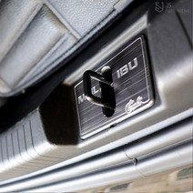 [JS AUTOMOTIVE] 쉐보레 올뉴말리부 더뉴말리부 용품 트렁크 도어스트라이커 엠블럼 로고 몰딩스티커 튜닝 패드, 카본, 1개