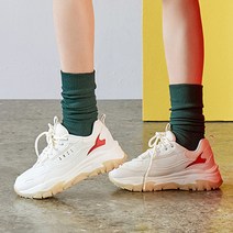 아키클래식 어반트래커 운동화