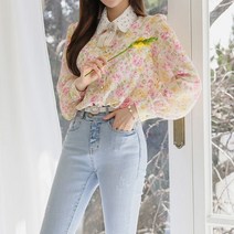 스타일온미 꽃잎이 살랑 레이스 카라 배색 플라워 블라우스