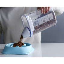 우리집 사랑스러운 반려동물 밀폐 사료통 투명 2.5 L 1+1, 1 세트 ( 1+1 )