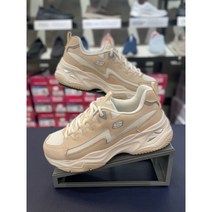 스케쳐스는 딜라이트 여성 23SS 캐쥬얼 어글리슈즈 발바닥 메모리쿠션으로 디자인과 쿠션까지 여성 근무화 족저근막염화