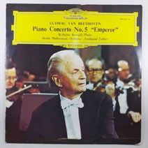 중고LP/ BEETHOVEN/ 베토벤 피아노 협주곡 제5번 황제/ 빌헬름 켐프/ 베를린 필 페르디난트 라이트너/ 자켓 귀퉁이 닳음/ 음반 상태 좋음 NM/ 세척