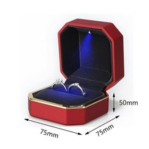 피규어장식장 투명아크릴 계단식 조명 쇼케이스 1 pcs led 보석 반지 상자 럭셔리, 빨간색