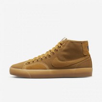 나이키 SB 블레이저 코트 미드 프리미엄 DZ3743-700