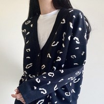 아이우먼 패턴브이넥버튼가디건 TGK446M210 빅사이즈
