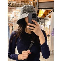 얼반아웃피터스 벨티드 워시드 데님 플러피 여성 버킷햇