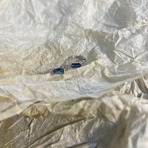 컬러풀 원 큐빅 하트 심플 이어링 트렌드 쿨 바람 귀걸이 블루 위메이드 화이트 골드 귀걸이