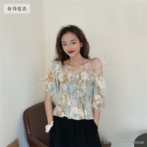관능적으로 허리를 여미고 날씬해 보이는 주름 잔꽃 시폰 상의 뉴타임즈 Y548K647