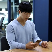 보스트핏 머슬핏 브이넥 니트 8color