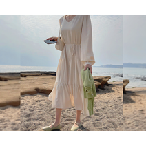 카캉디 브이넥 셔링 롱 원피스