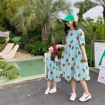촬영 패밀리 가족 모녀 바캉스 커플룩 엄마 딸 원피스 여아 여름 시밀러룩 플라워 하객룩 반팔 여름