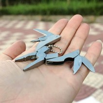 여행도구 여행용 접이식 휴대용 펜치 다용도 공구툴 캠핑도구