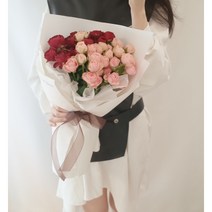 섹션드 가넷&자나장미 프로포즈 꽃다발(M), 택배로 받을게요! (화~금 가능), white(+3000원)