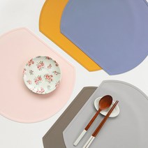 HALF MOON 유니크 디자인 조약돌 반달 고급 실리콘 테이블매트, 퍼플