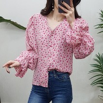 제이후 브이넥 진주 단추 퍼프 셔링 플라워 블라우스